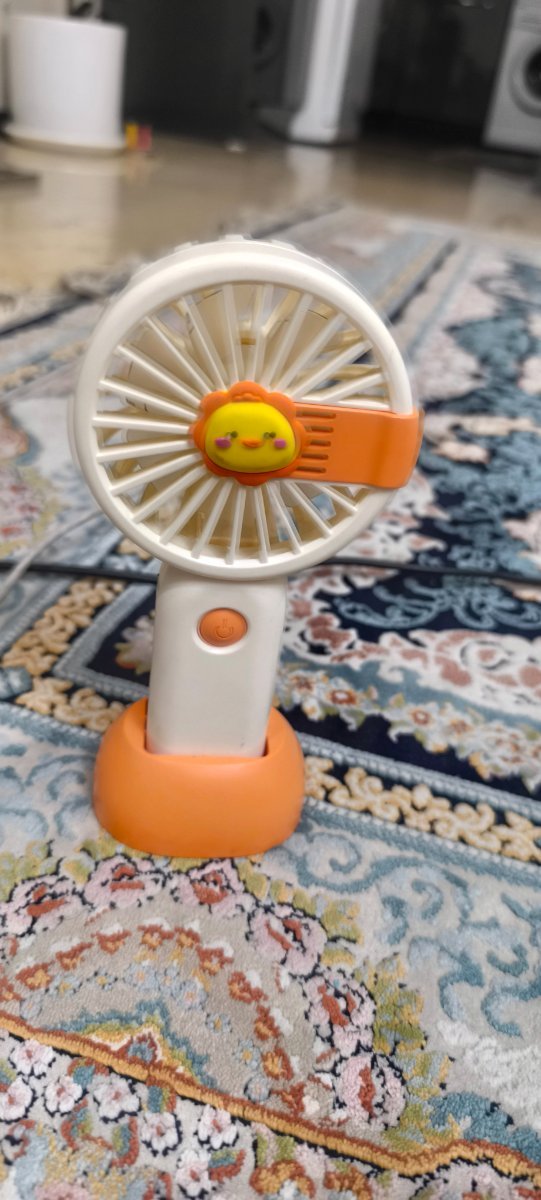 پنکه دستی قابل حمل با طراحی جذاب